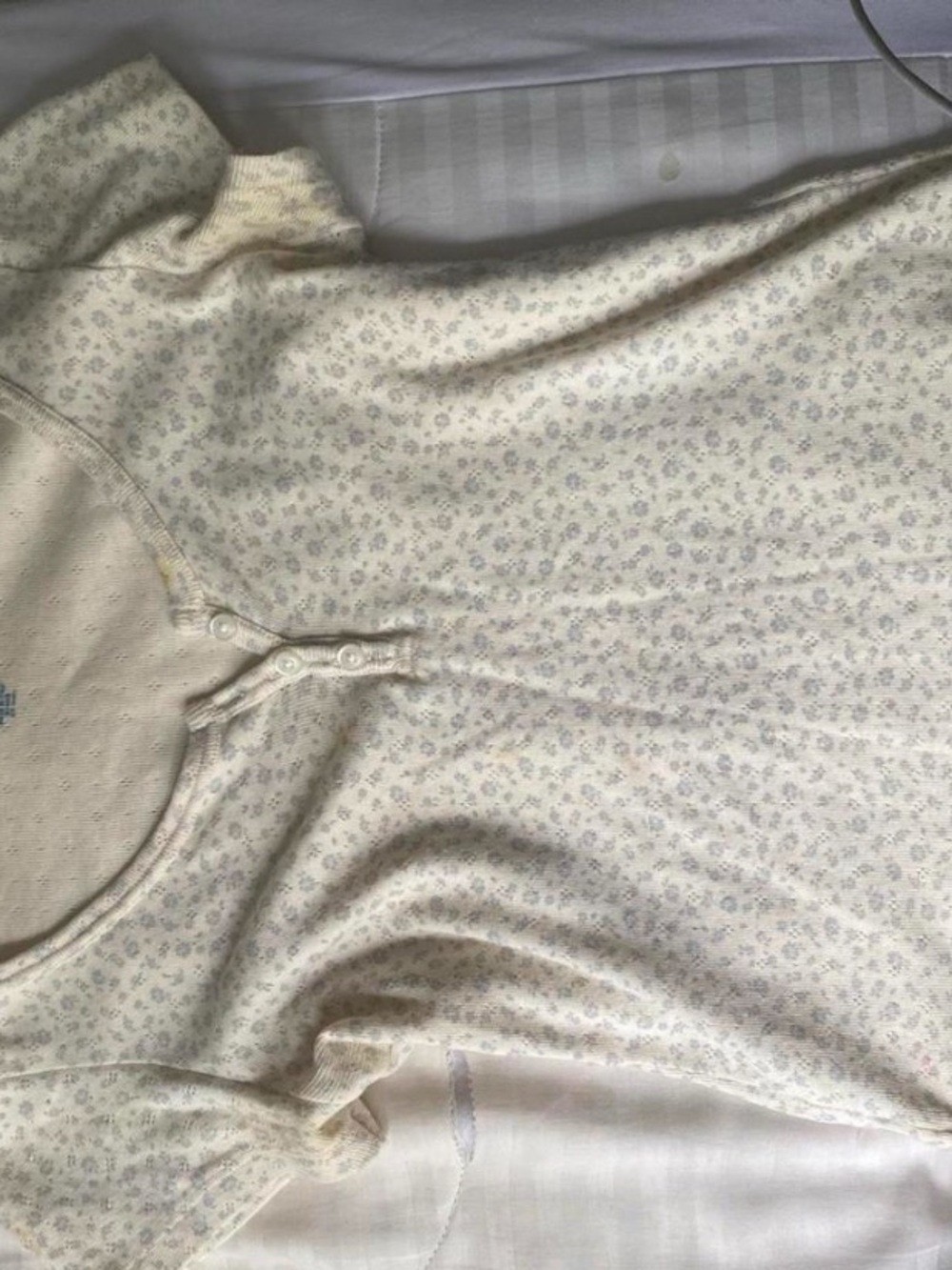 Brandy Melville Cream Floral Button-Front Baby Top